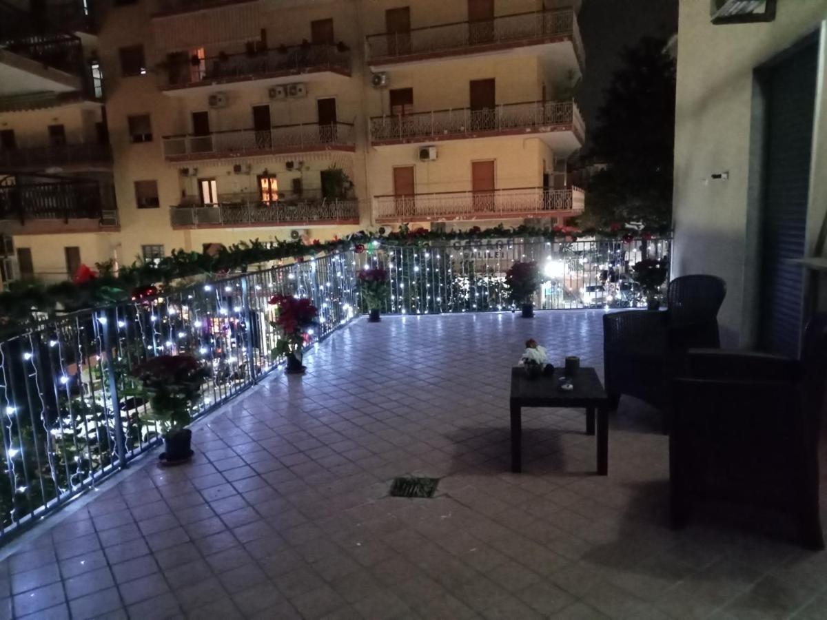 La Terrazza Di Monica & Teresa Bed & Breakfast Portici Dış mekan fotoğraf