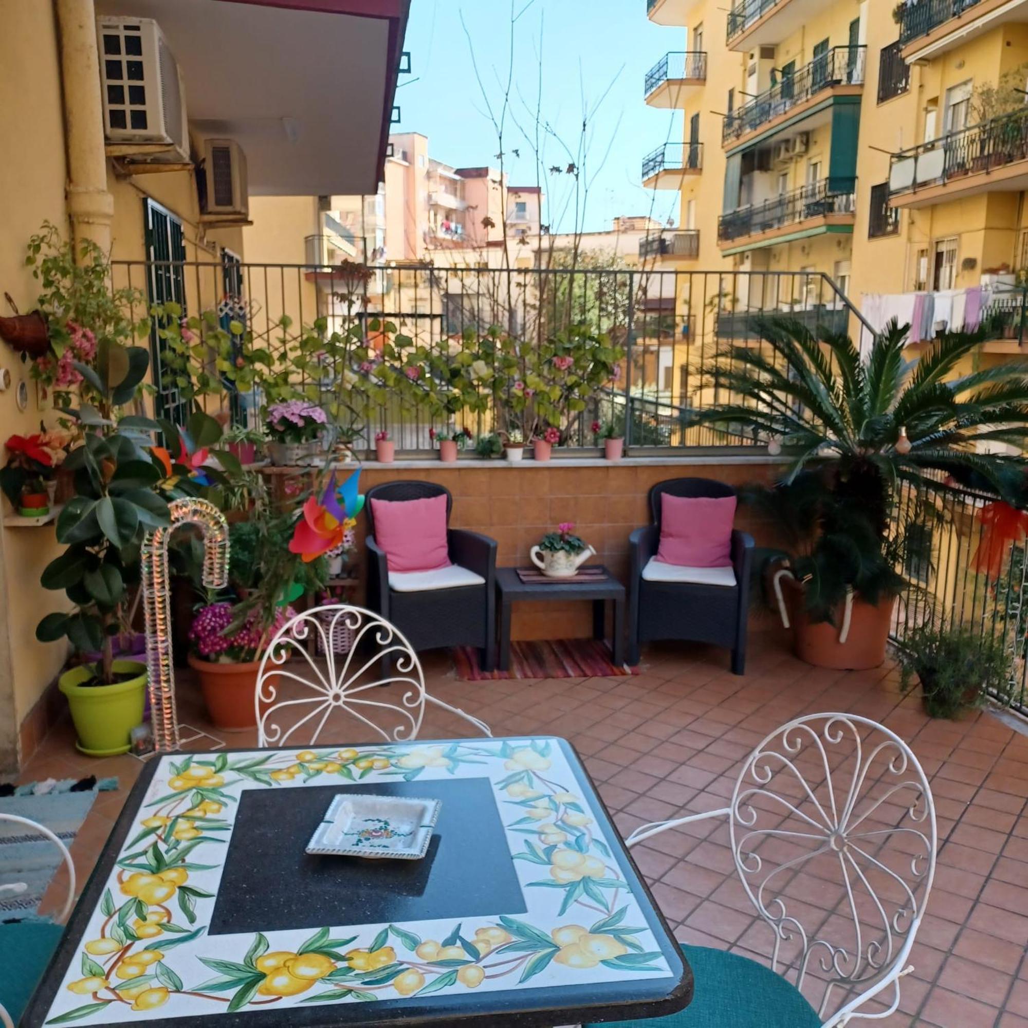 La Terrazza Di Monica & Teresa Bed & Breakfast Portici Dış mekan fotoğraf